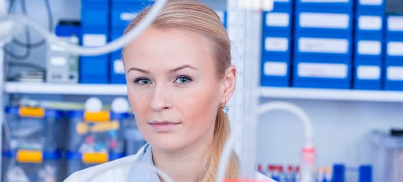 scientist studying chronic pain